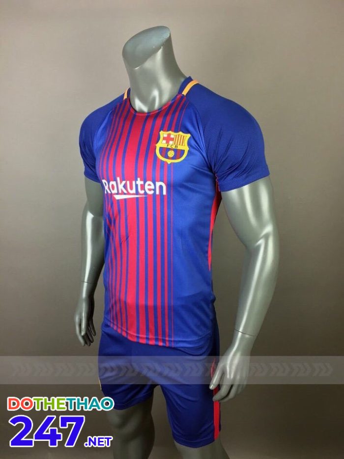 Áo bóng đá CLB Barca màu xanh dương năm 2018