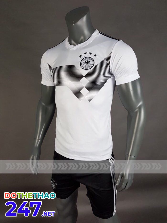 Áo bóng đá đội tuyển Đức trắng năm 2018