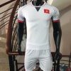 Áo bóng đá đội tuyển Việt Nam 2018 màu trắng