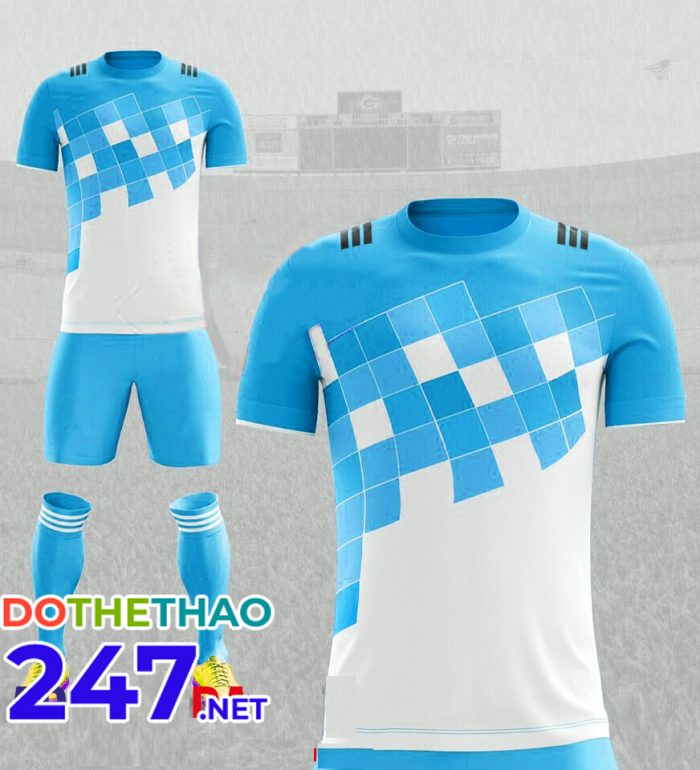Áo bóng đá không logo cara màu xanh ngọc năm 2018